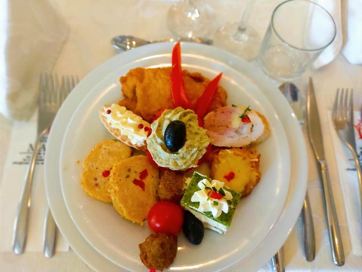 Hotel Mara Baia Mare Bagian luar foto