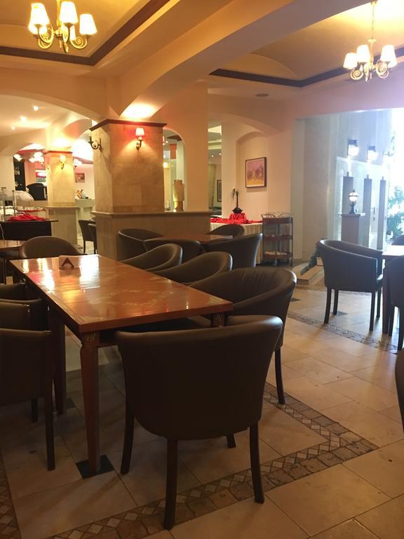 Hotel Mara Baia Mare Bagian luar foto